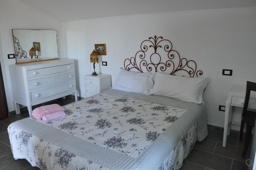 Villa Agriturismo Oliva Azzurra Valeriano Lunense Zimmer foto